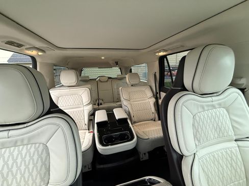 Used 2024 Lincoln Navigator L Black Label image 14