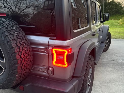 Used 2020 Jeep Wrangler Unlimited Sport AWD/4WD image 14