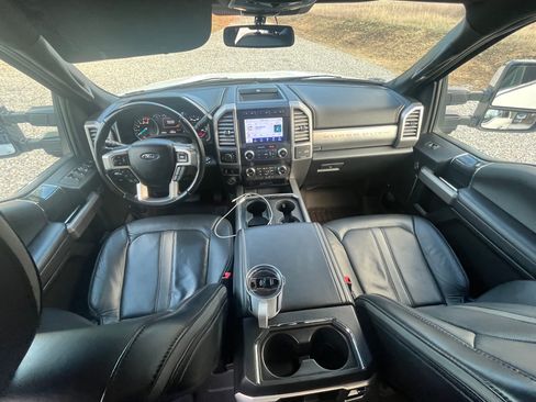 Used 2020 Ford F350 Platinum w/ FX4 Off-Road Package image 8