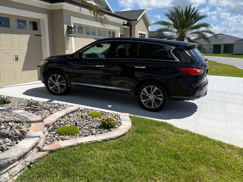Used 2013 INFINITI JX35 FWD w/ Premium Pkg image 1