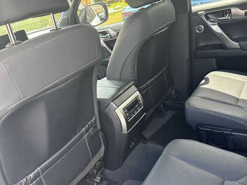 Used 2022 Lexus GX 460 Premium AWD/4WD image 15