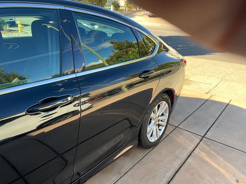 Used 2015 Chrysler 200 Limited image 4