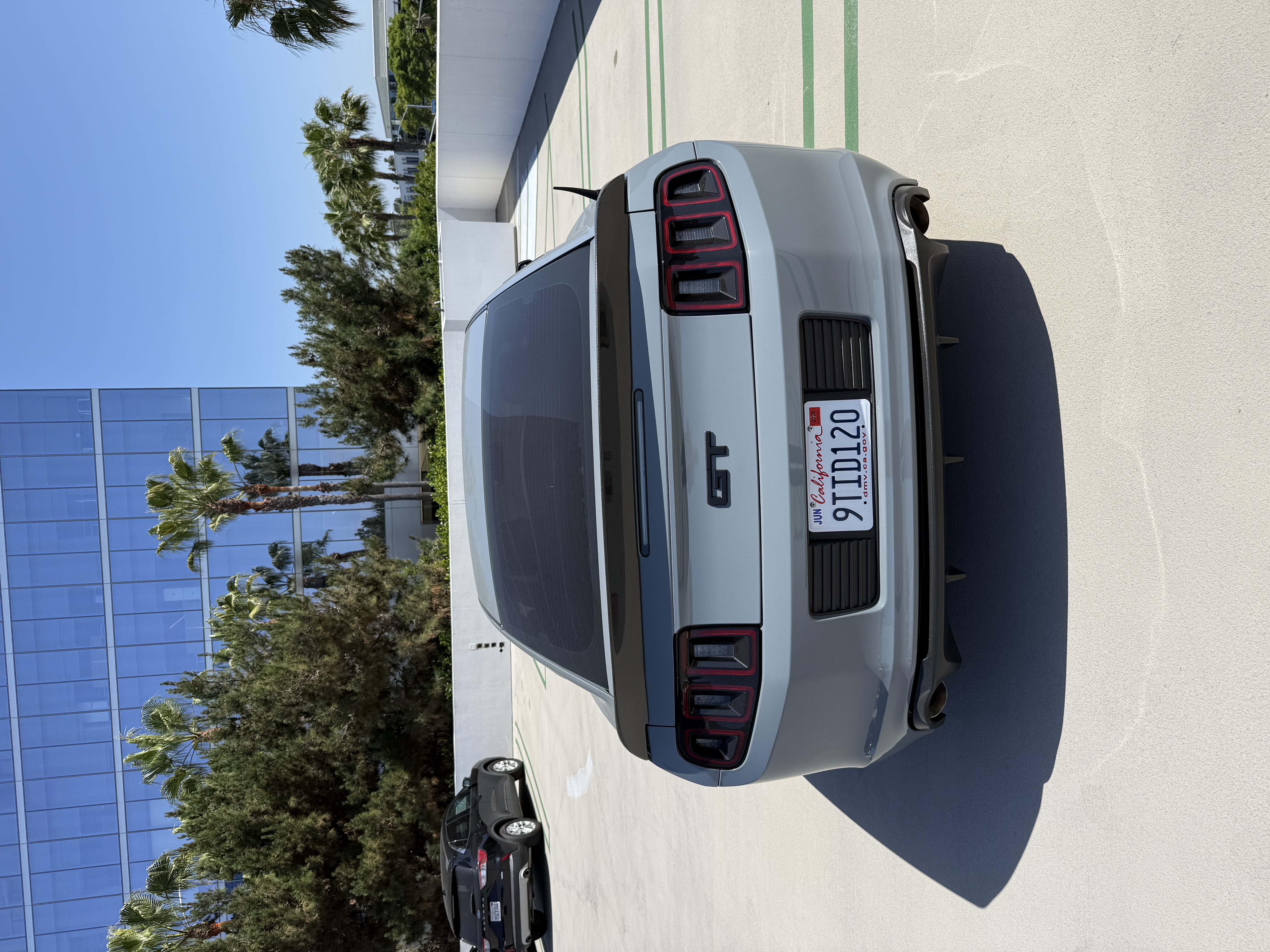 Used 2014 Ford Mustang GT RWD image 1