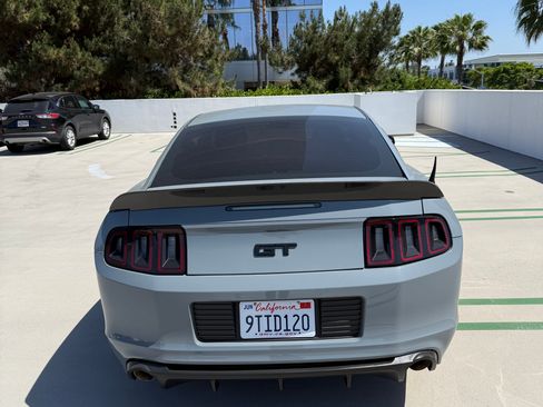 Used 2014 Ford Mustang GT image 1