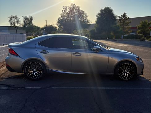 Used 2018 Lexus IS 300 F Sport RWD image 1