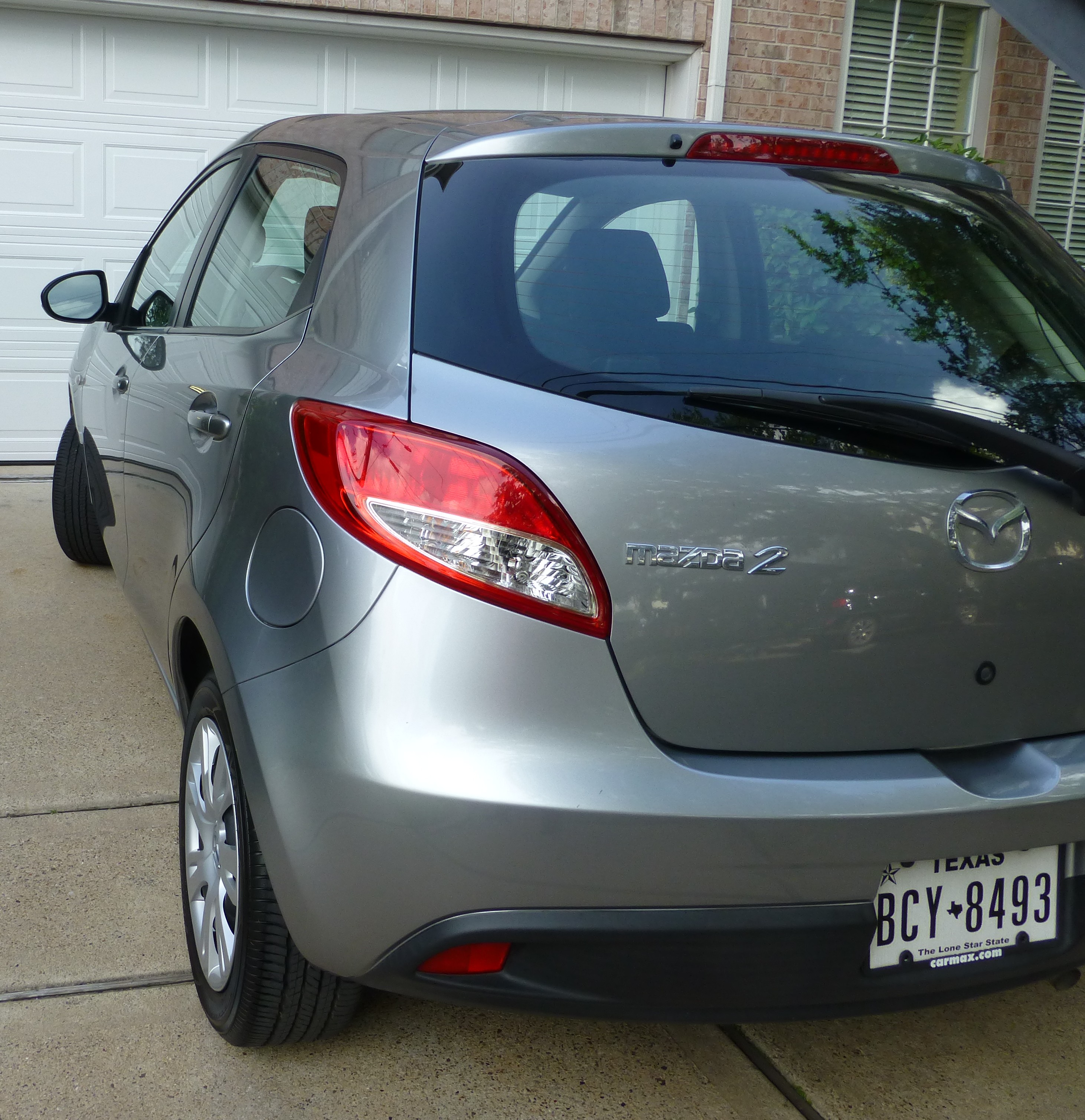 Used 2012 MAZDA MAZDA2 Sport FWD image 5