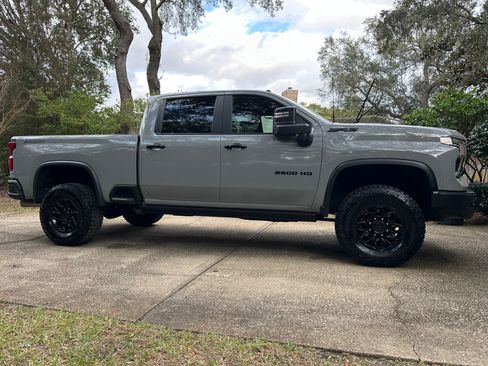 Used 2024 Chevrolet Silverado 2500 ZR2 w/ ZR2 Bison Edition AWD/4WD image 1