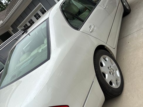 Used 2001 Lexus LS 430 RWD image 4
