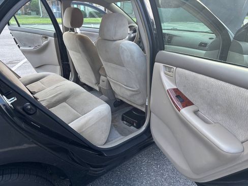 Used 2007 Toyota Corolla LE w/ Preferred Accessory Pkg FWD image 19