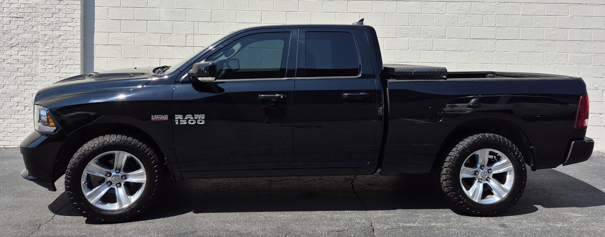 Used 2014 RAM 1500 Sport w/ Convenience Group RWD image 2