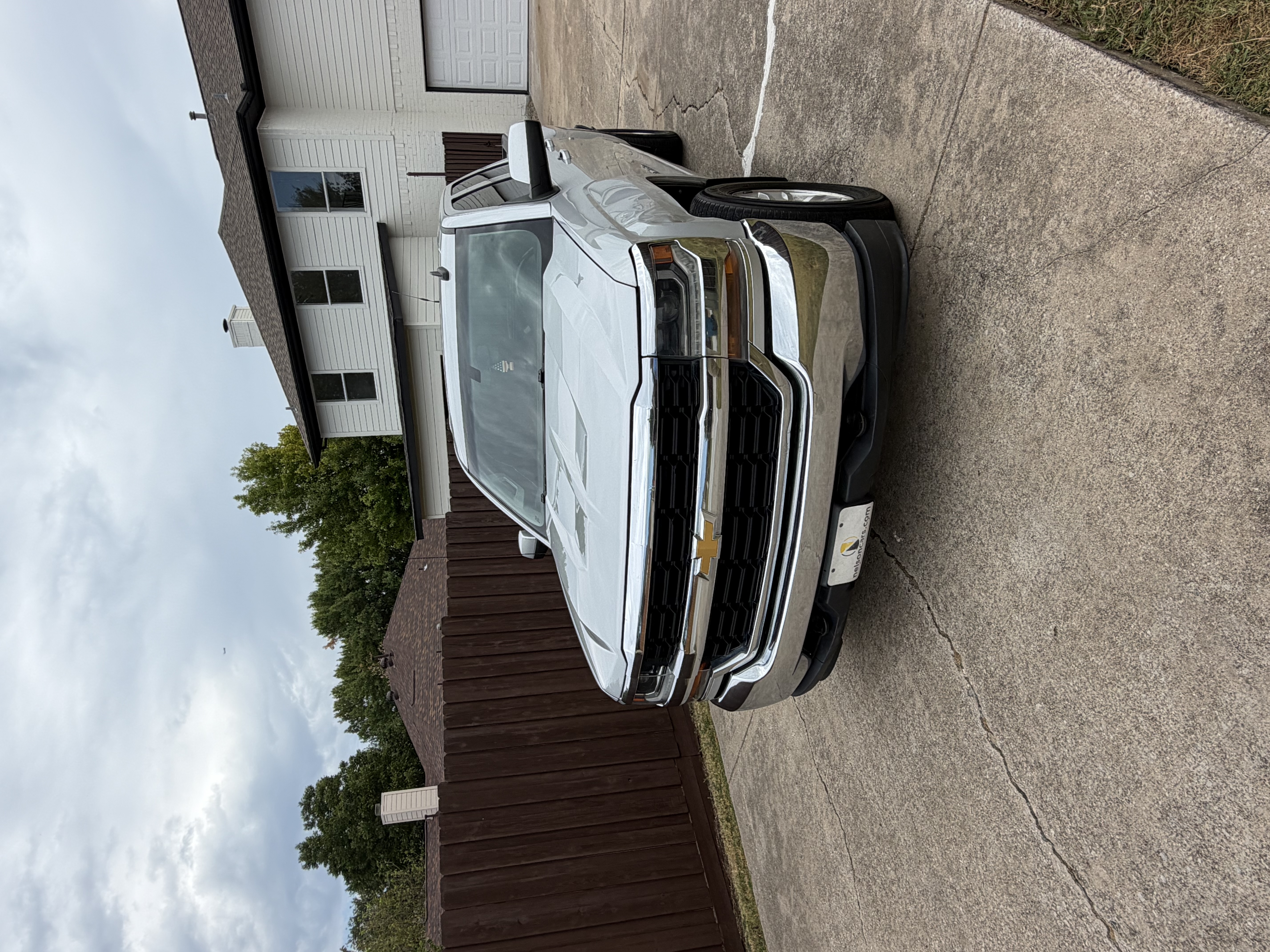 Used 2018 Chevrolet Silverado 1500 LT w/ Trailering Package AWD/4WD image 5