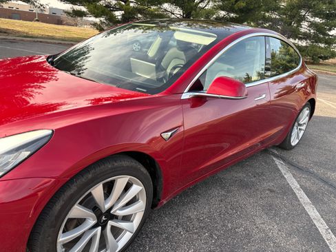 Used 2018 Tesla Model 3 Long Range image 11