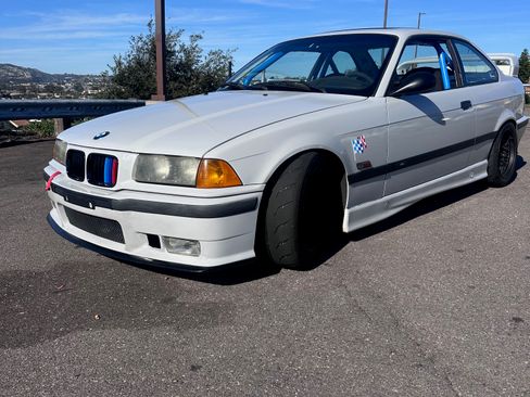 Used 1995 BMW M3 Coupe image 11
