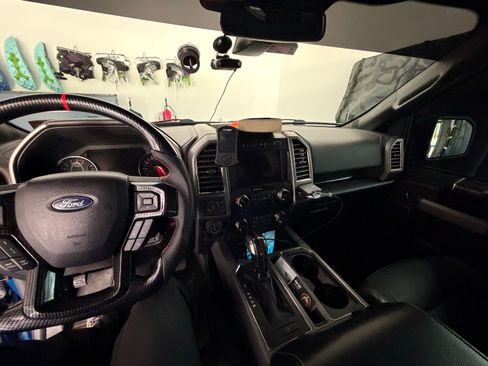 Used 2018 Ford F150 Raptor w/ Equipment Group 802A Luxury AWD/4WD image 11