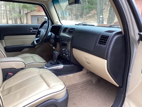 Used 2008 HUMMER H3 Luxury image 6