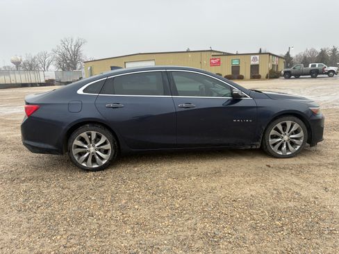 Used 2016 Chevrolet Malibu Premier w/ Driver Confidence Package II image 5