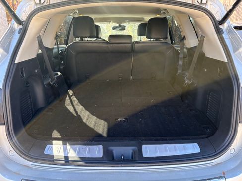 Used 2019 INFINITI QX60 Luxe w/ Essential Package image 9