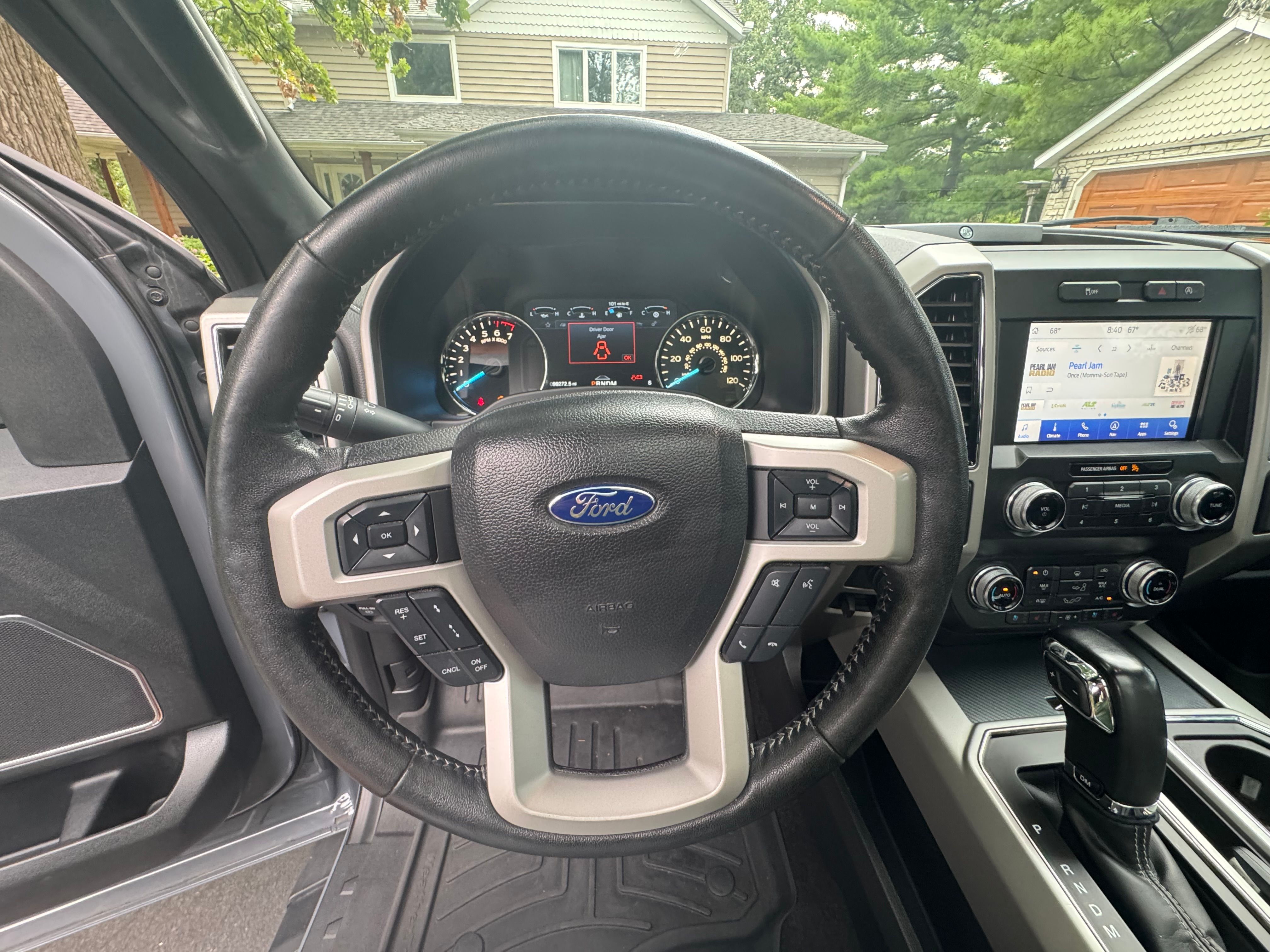 Used 2019 Ford F150 Lariat w/ Equipment Group 502A Luxury AWD/4WD image 19