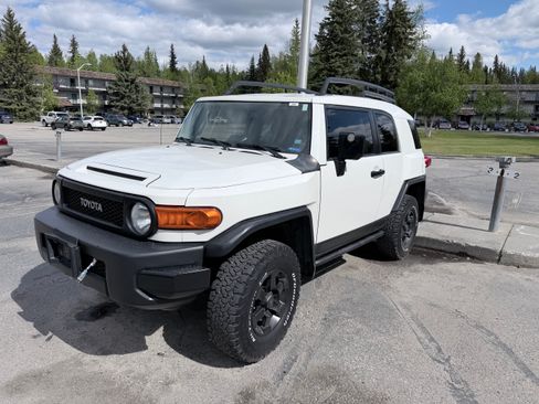 Used 2008 Toyota FJ Cruiser 4WD image 12
