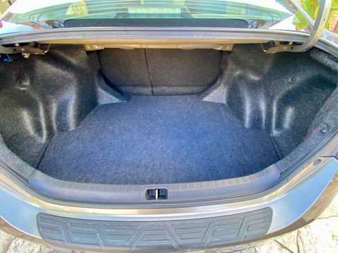 Used 2018 Toyota Corolla LE image 22