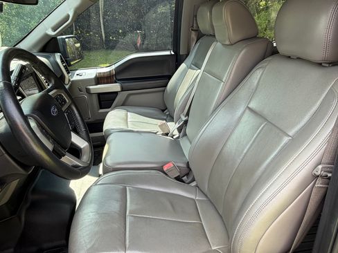 Used 2018 Ford F150 Lariat RWD image 19