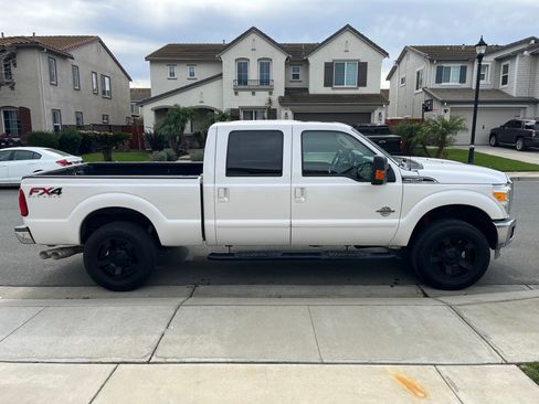 Used 2016 Ford F250 Lariat w/ Lariat Ultimate Package image 2
