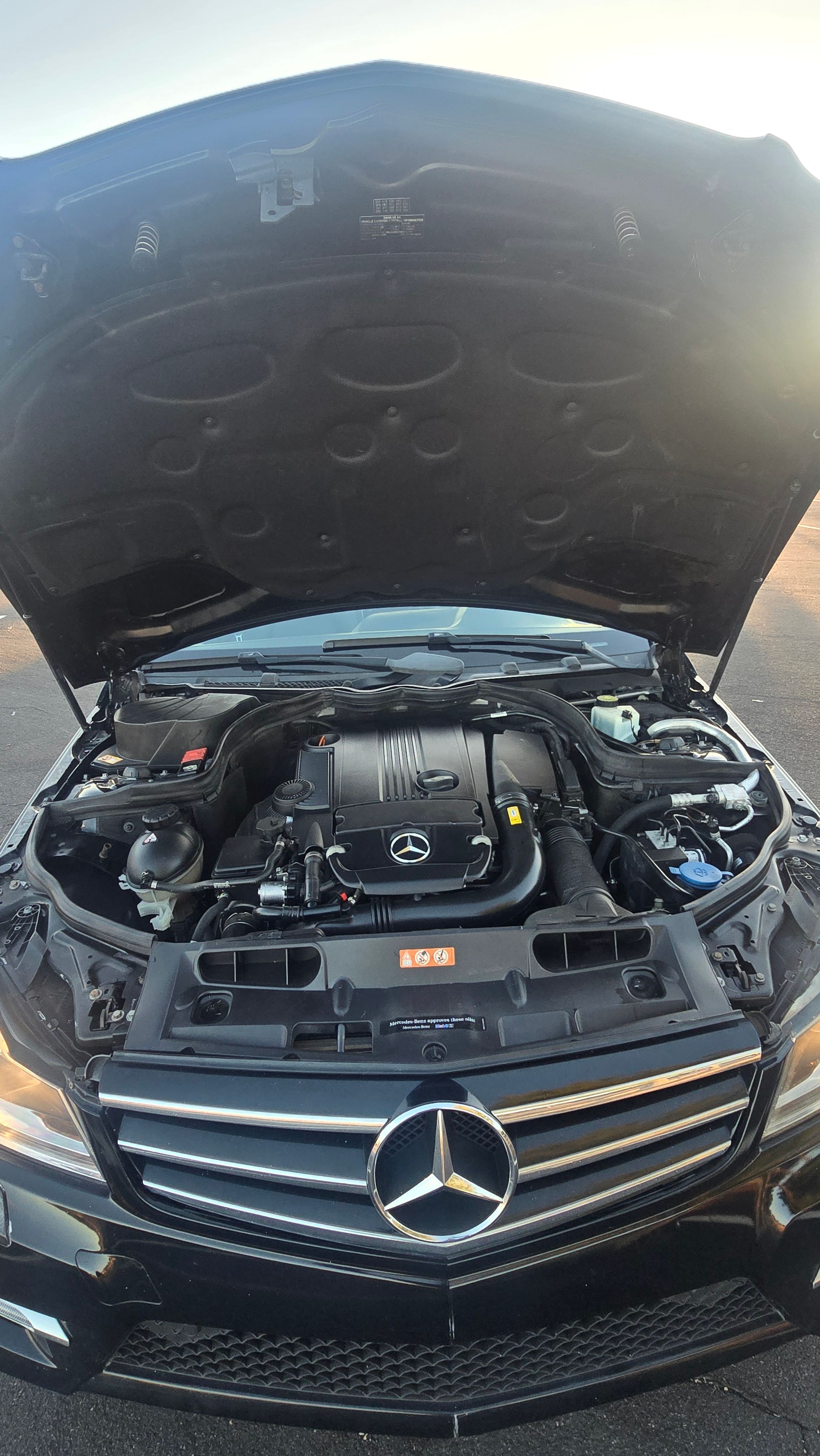 Used 2014 Mercedes-Benz C 250 Sedan image 8