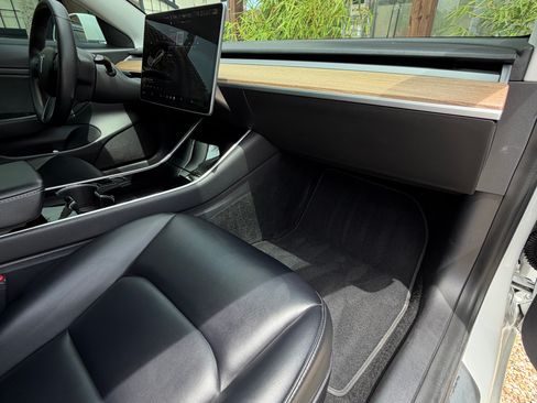 Used 2020 Tesla Model 3 Long Range AWD/4WD image 6