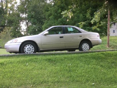 Used 1998 Toyota Camry LE