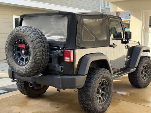 Used 2013 Jeep Wrangler Sport image 6