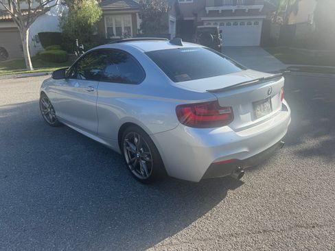 Used 2015 BMW M235i Coupe image 9