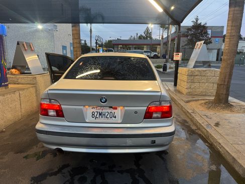 Used 2000 BMW 528i Sedan image 2