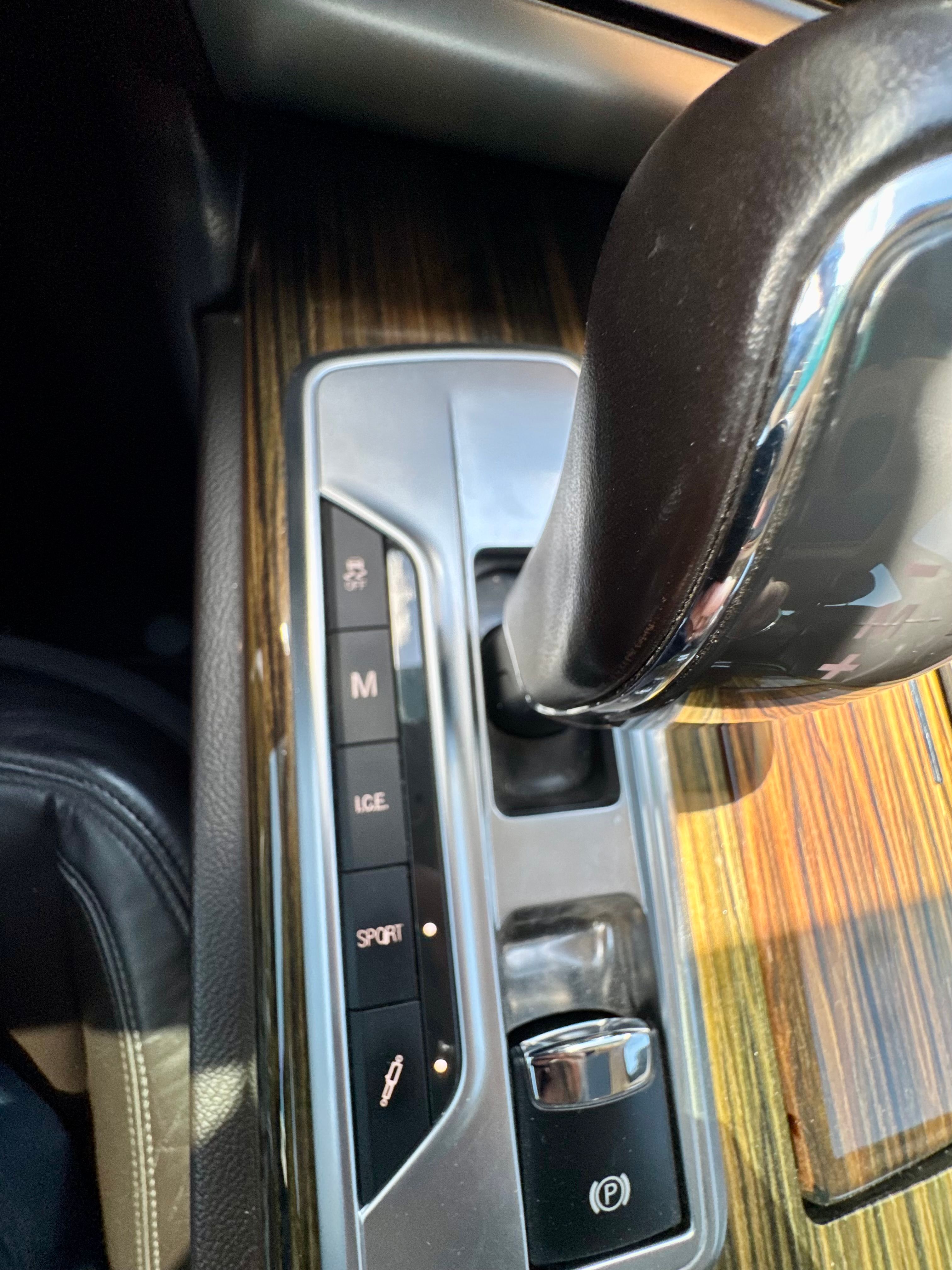 Used 2014 Maserati Quattroporte GTS RWD image 17