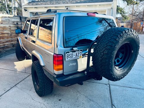 Used 2000 Jeep Cherokee Sport image 9