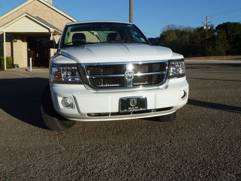Used 2011 Dodge Dakota ST image 5