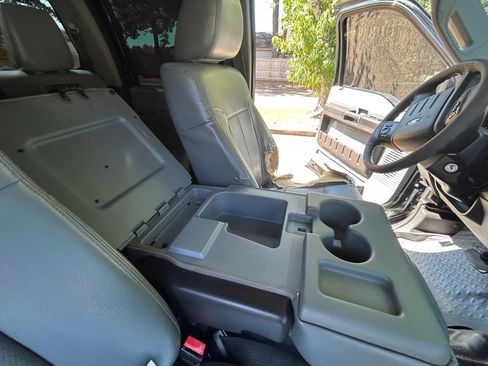 Used 2015 Ford F250 XL w/ Power Equipment Group AWD/4WD image 23