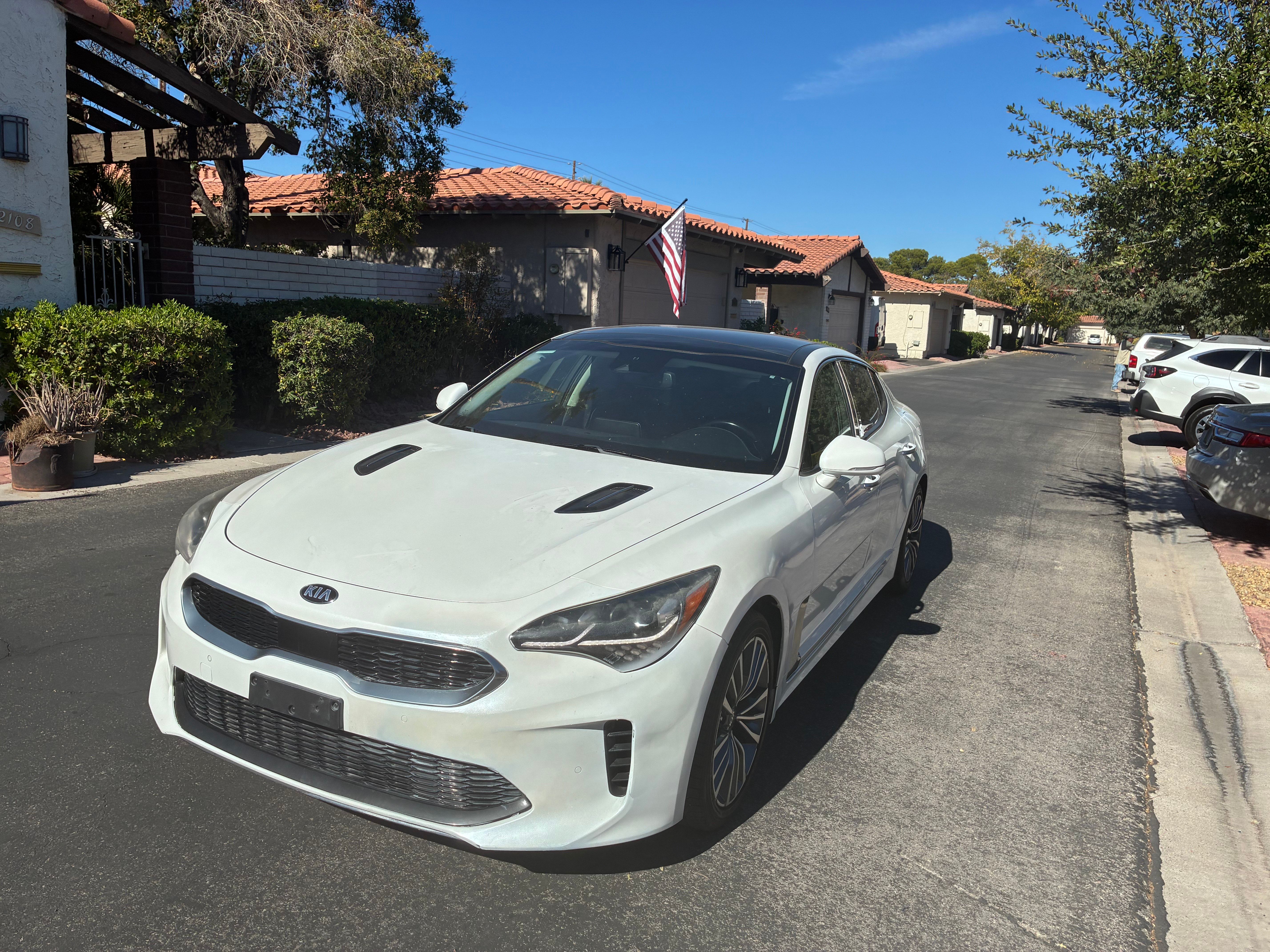 Used 2018 Kia Stinger Premium RWD image 5