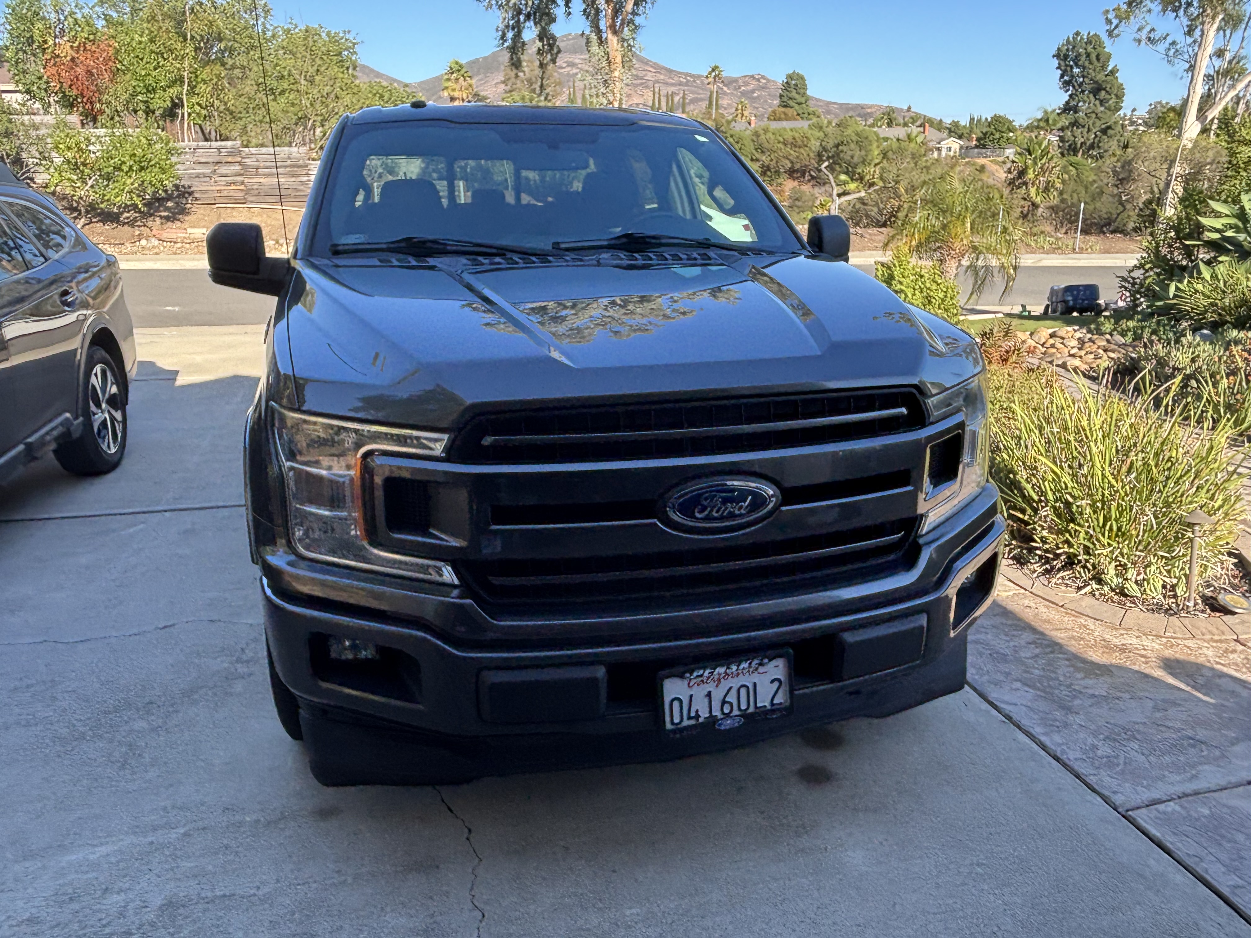 Used 2018 Ford F150 XLT w/ Equipment Group 302A Luxury RWD image 2