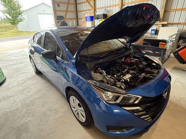 Used 2024 Nissan Versa S FWD image 5