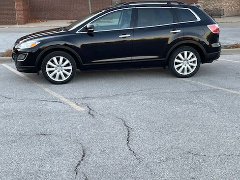 Used 2010 MAZDA CX-9 Grand Touring w/ Moonroof & Bose Audio Pkg image 6