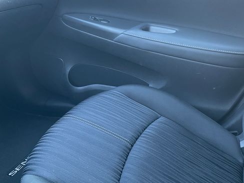 Used 2018 Nissan Sentra SV image 16
