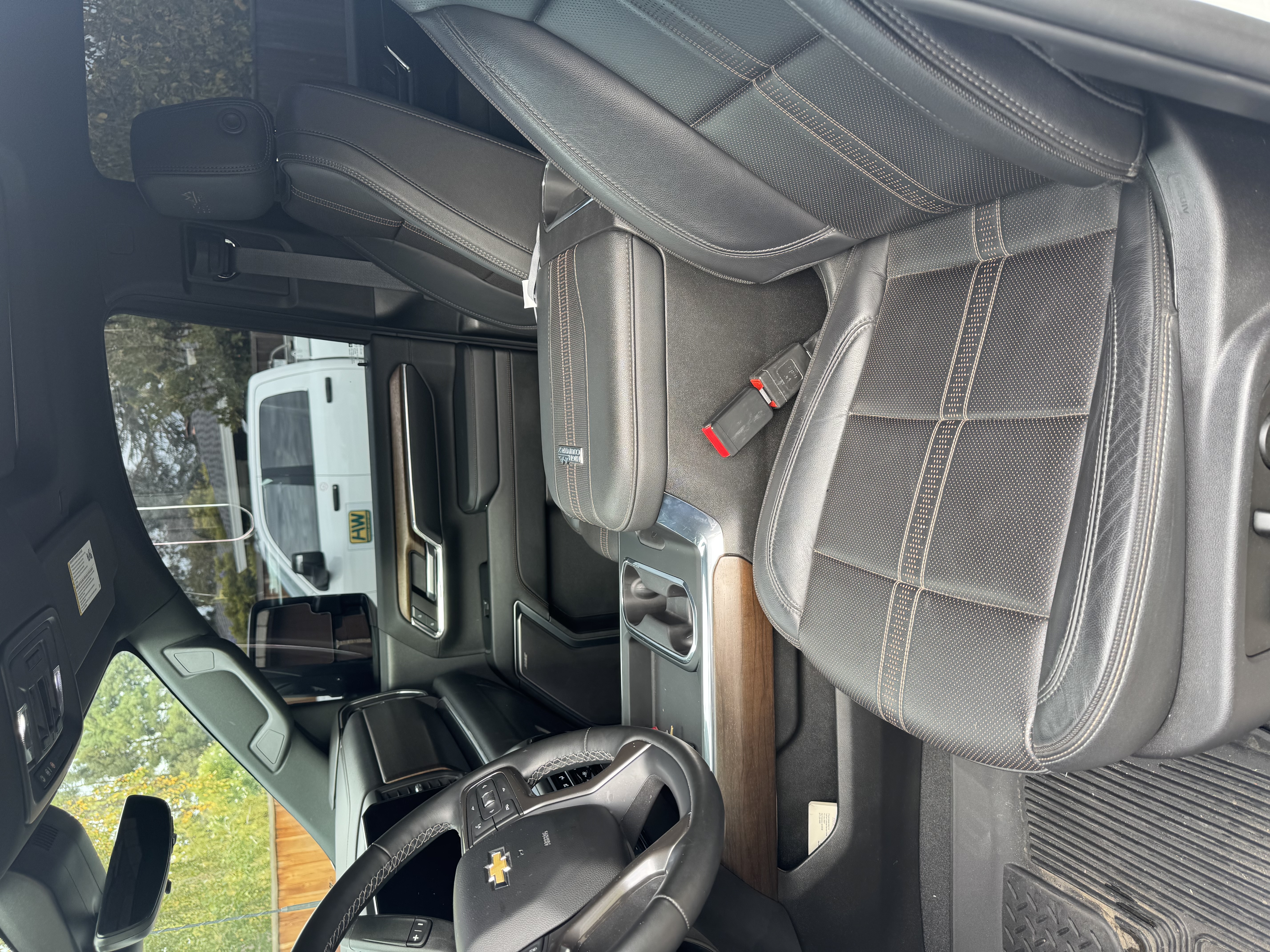 Used 2024 Chevrolet Silverado 3500 High Country w/ High Country Premium Package AWD/4WD image 10