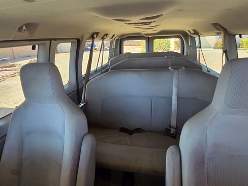Used 2014 Ford E-350 and Econoline 350 XLT RWD image 11