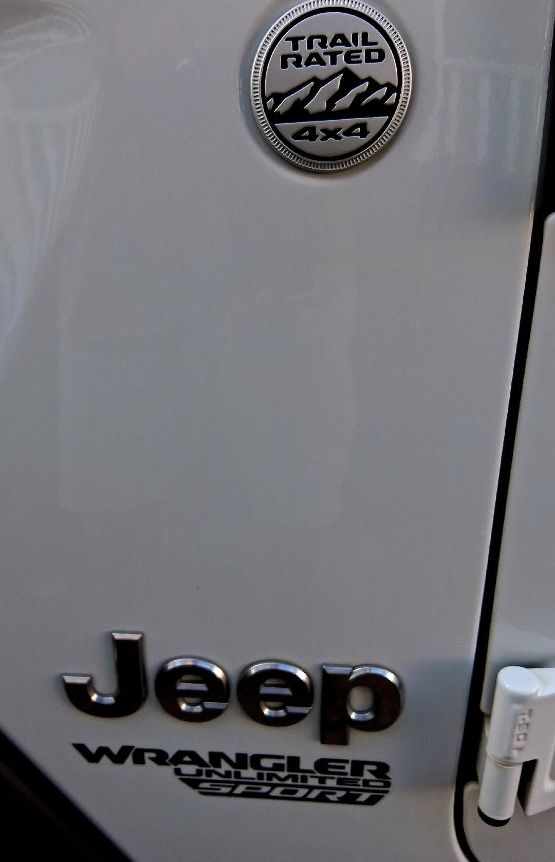 Used 2020 Jeep Wrangler Unlimited Sport AWD/4WD image 9