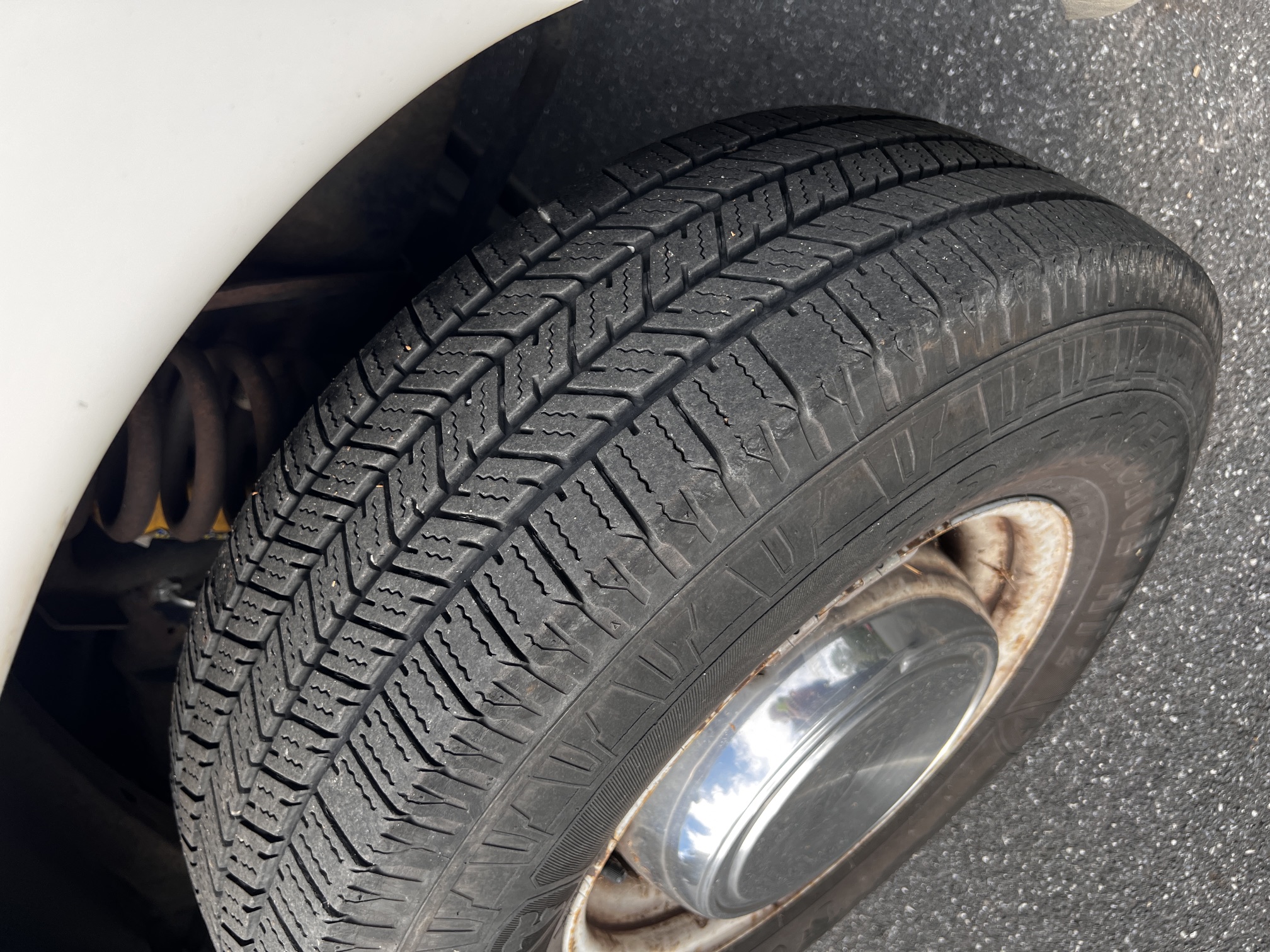Used 2006 Ford E-350 and Econoline 350 XL RWD image 19