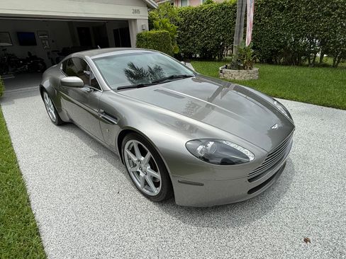 Used 2006 Aston Martin V8 Vantage Coupe RWD image 18