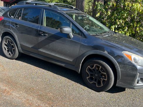 Used 2016 Subaru Crosstrek 2.0i Premium w/ Popular Package #1 image 2
