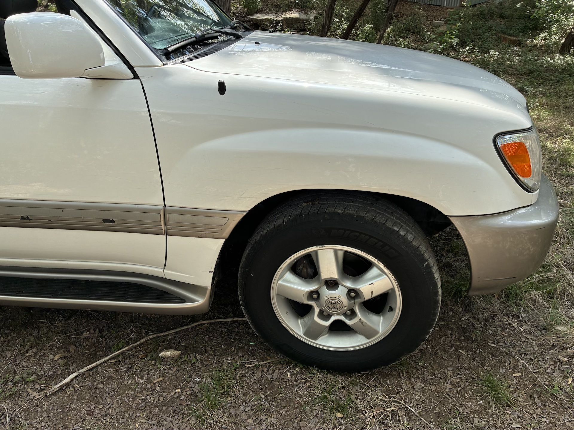 Used 2005 Toyota Land Cruiser AWD/4WD image 12