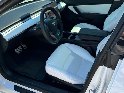 Used 2021 Tesla Model 3 Performance AWD/4WD image 4