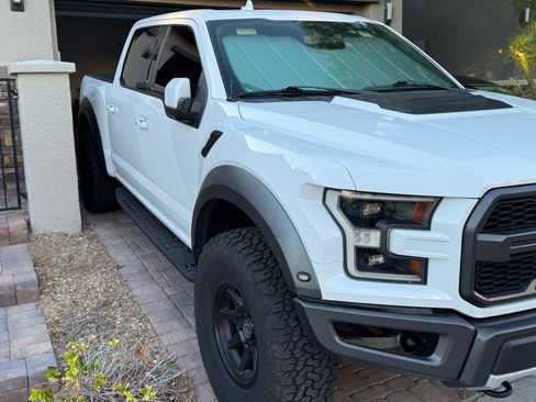 Used 2019 Ford F150 Raptor w/ Equipment Group 802A Luxury image 4